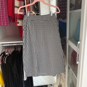 Fall 2020 Cabi houndstooth skirt
